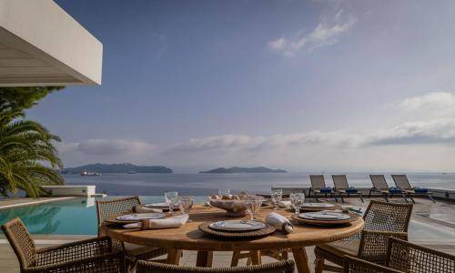 Achladies Resort | 550 m² Resort ∙ 7 bedrooms ∙ 14 guests