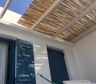 Plaka Apartment | 7 Olives Apartments