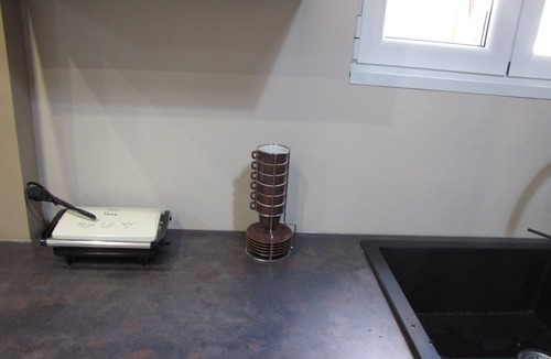 Athens Apartment | * A Place to Feel like home * Quiet and Secure