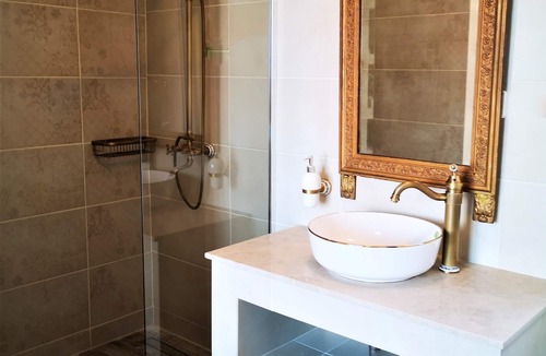 Leivathos Villa | A stylish country house with swimming pool.