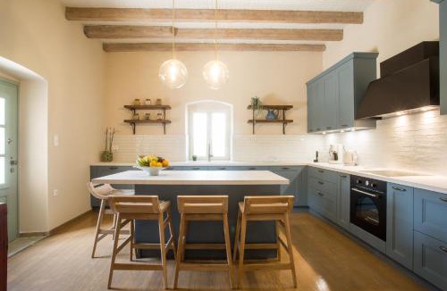 Achilleio Villa | Achillion Casa Conti 1840