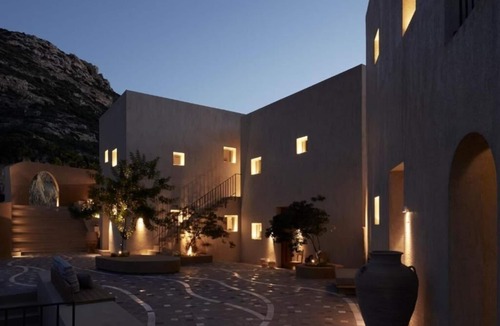 Matala Apartment | Adama - Luxury Two-Bedroom Maisonette with Private Heated Swimming Pool