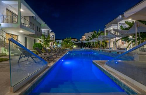Pefkochori Apartment | Adonis Luxury Village
