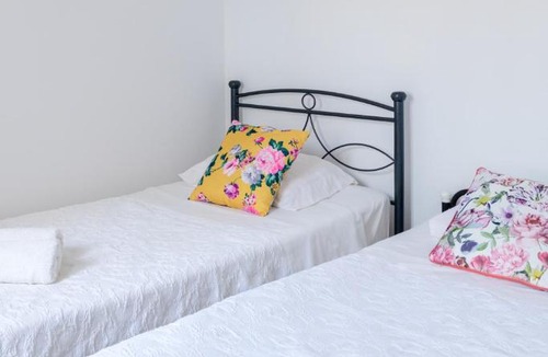Akrotiri Apartment | AEOLOS Apartments