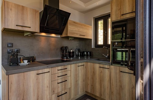 Chalikeri Villa | Agata - Two Bedroom Villa, Sleeps 4