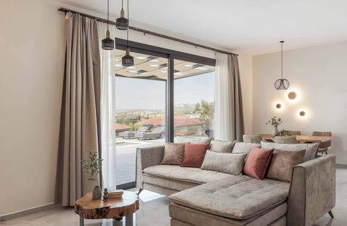 Mousata Villa | Aggelatos Evergreen View