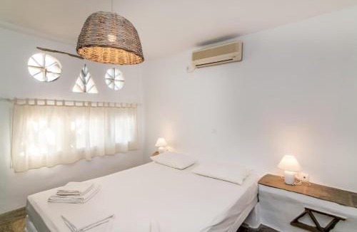 Agios Romanos House | Agrelia Seafront Residences