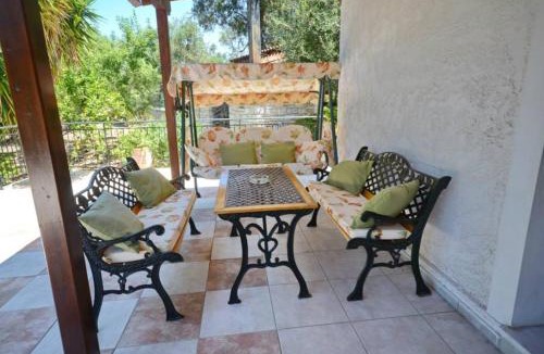 Vlachopoulatika House | Agrielia