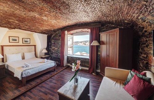 Ermoupoli Hotel | Aktaion Hotel