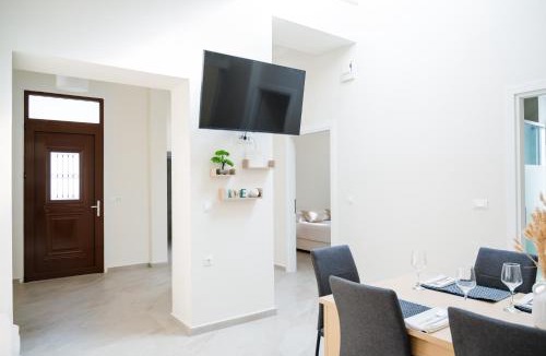 Rhodes Apartment | Alcestis City Apartment