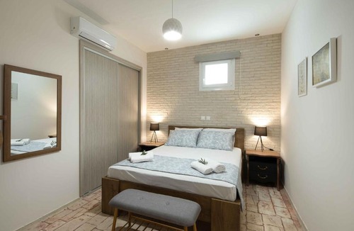 Doukades House | Alia house