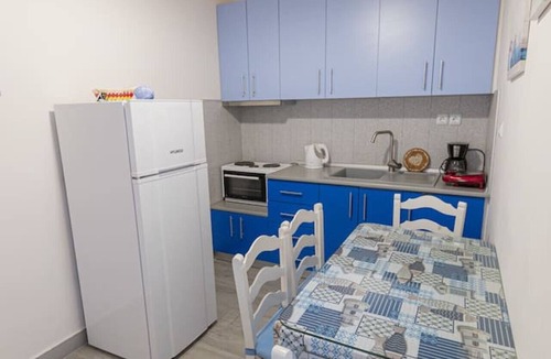 Nikita Apartment | Alley House by RentalsPro