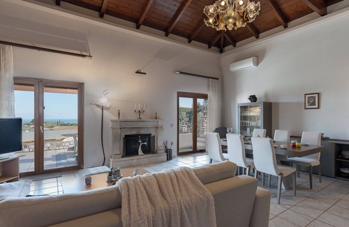 Aigialeia Villa | Amara Haven