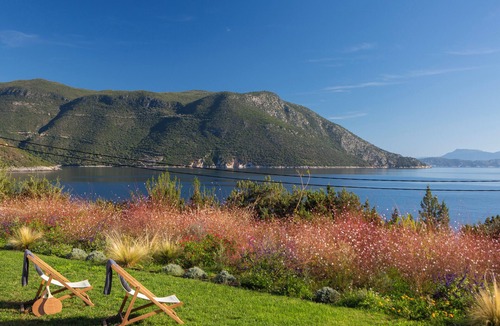 Evgiros Villa | Amber by the sea – Elegant Villa with amazing view and XLarge Infinity Pool