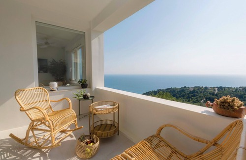 Pelekas Apartment | Anaera Luxury Apartment