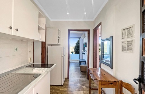 Dafnata Apartment | Andromaches Large Apartment 2 with Sea View, Wi-Fi and Air Conditioning