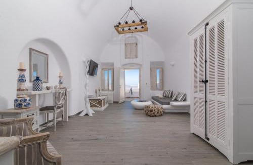 Fira Hotel | Angel Luxury Suites