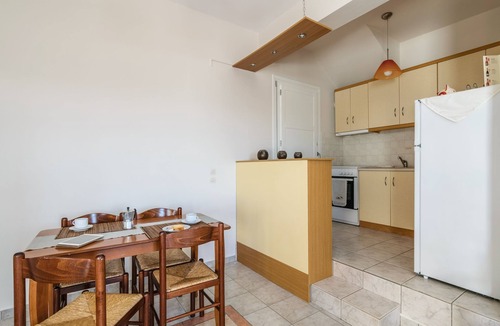 Triovasalos Apartment | Apart House with 2 double beds