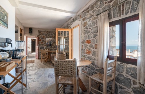 Kokkala Apartment | Apartment 'Castle Rizaraki 204' with Sea View, Wi-Fi and Air Conditioning