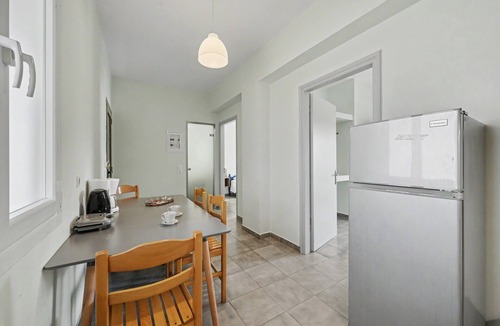 Acharavi Apartment | Apartment 'Deluxe Quadruple Room 1' with Mountain View, Wi-Fi and Air Conditioning