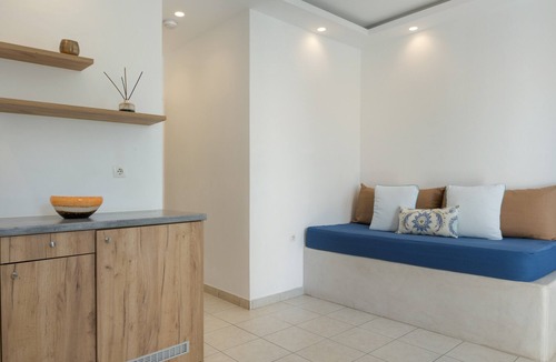 Agios Georgios Bed & Breakfast | Apartment Garden View 3 Guests with Wi-Fi and Air Conditioning
