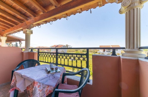 Arillas Apartment | Apartment 'Giannis 4' with Shared Garden, Wi-Fi and Air Conditioning
