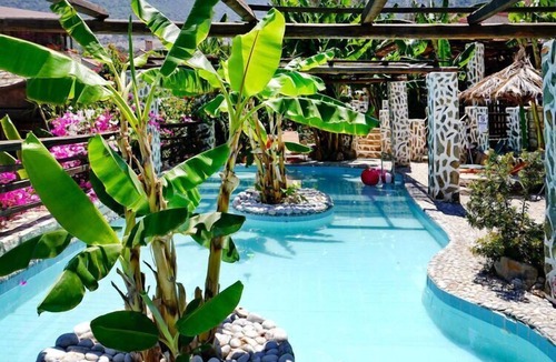 Vlichada Apartment | Apartment in a holiday home