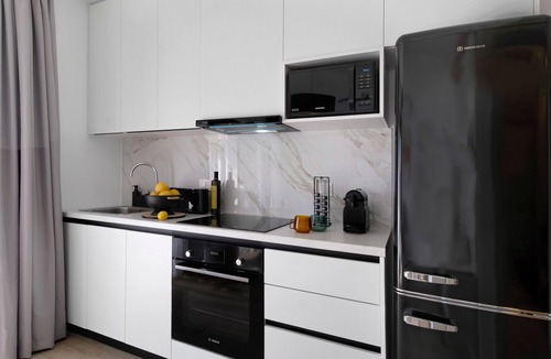 Nikiana Apartment | Apartment 'Mella Roa Emer' with Sea View, Wi-Fi and Air Conditioning