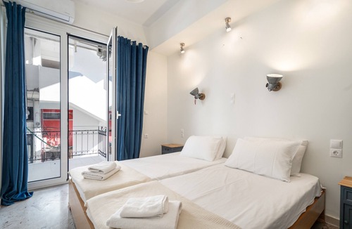 Yenion Apartment | Apartment 'Nidri' with Balcony, Wi-Fi and Air Conditioning