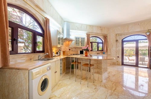 Gaios Apartment | Apartment 'Paco's Resort Family Villa 10' with Sea View, Wi-Fi and Air Conditioning