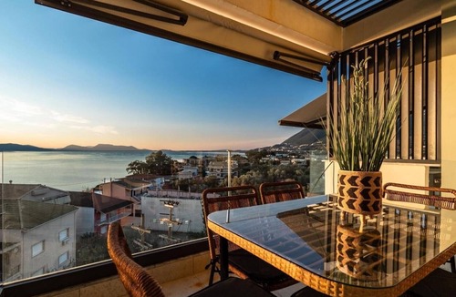 Katouna Apartment | Apartment 'Panoramic Ocean View Suite' with Sea View, Wi-Fi and Air Conditioning