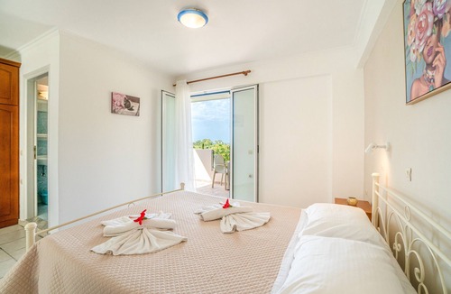 Arillas Apartment | Apartment 'Premier Studio Downstairs 9' with Sea View, Wi-Fi and Air Conditioning