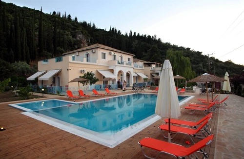 Kalligoni Hotel | Apartments Avra