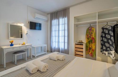 Skopelos Town Hotel | Aperitton Hotel