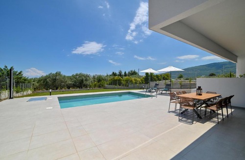 Leptokaria Villa | Apex Premium Living