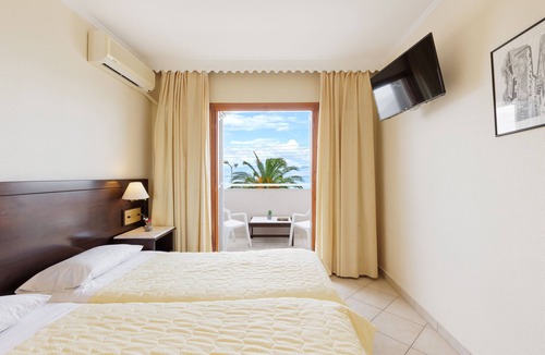 Roda Hotel | Aphrodite Beachfront Hotel by Konnect, Roda