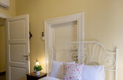 Psirri Apartment | Aristofanous traditional guest house in Psyri