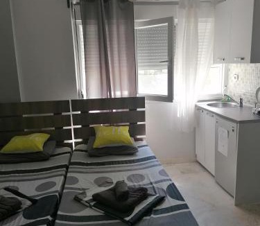 Thessaloniki City Centre Apartment | Aristotelous 1 min supercentral Mini studio