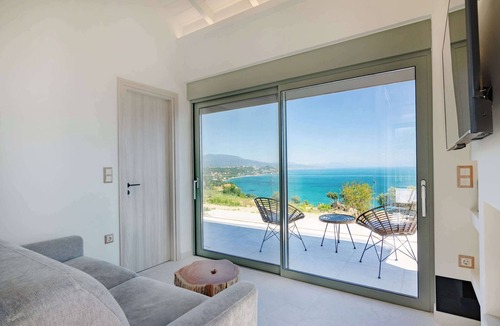 Pylos-Nestoras Apartment | Assini Estate, Horizon Suite w/Panoramic Seaviews