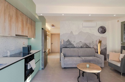 Pylos-Nestoras Apartment | Assini Estate - Nestor Poolside Suite near Koroni