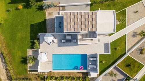 Zipari Villa | ASTERIA PEARL VILLA 2 with Rooftop Jacuzzi