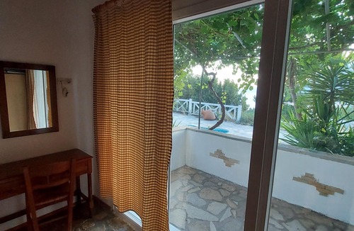 Ormos Koumeikon House | Astonishing house with sea view in Samos Island