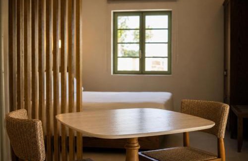 Kefalos House | Athena Collection