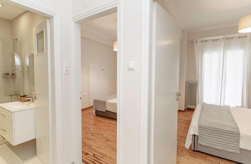 Platia Viktorias Apartment | Athens downtown apartment 2bd-2ba