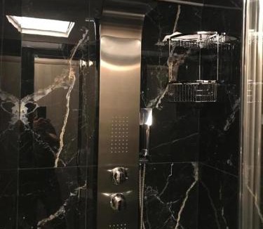 Psirri Apartment | Athens Luxe 3