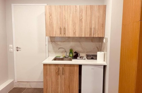 Ampelokipoi Apartment | Athens Zeus A by Super Host Hub