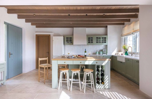 Vlachopoulatika Villa | Bacchetta Magica - Four Bedroom Villa, Sleeps 8