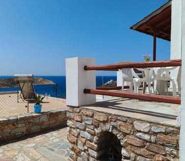 Vari Apartment | Balcony of vari