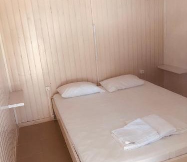 Diasella House | Barreira Beachfront Rooms 6