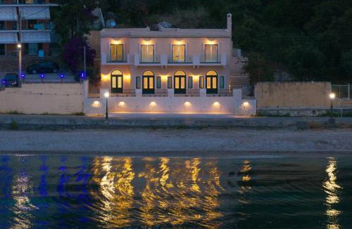 Dafnata Villa | Beachfront Achillion Bay Villa in Corfu